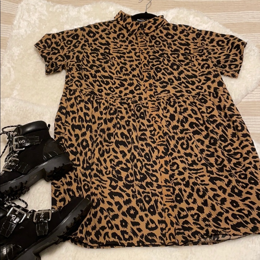 Flowy leopard dress